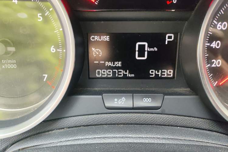 Used Peugeot 408 2016 1.6T Automatic Luxury Edition Odometer Close Up