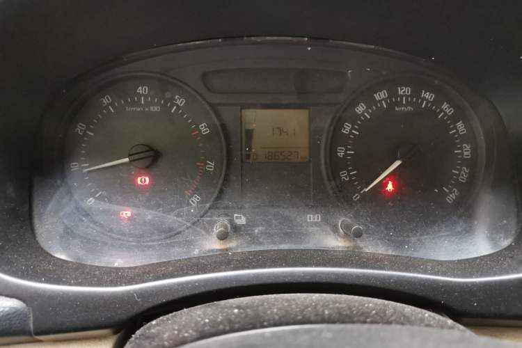 Used Skoda Fabia 2012 1.4L Manual Crystal Edition Instrument Cluster