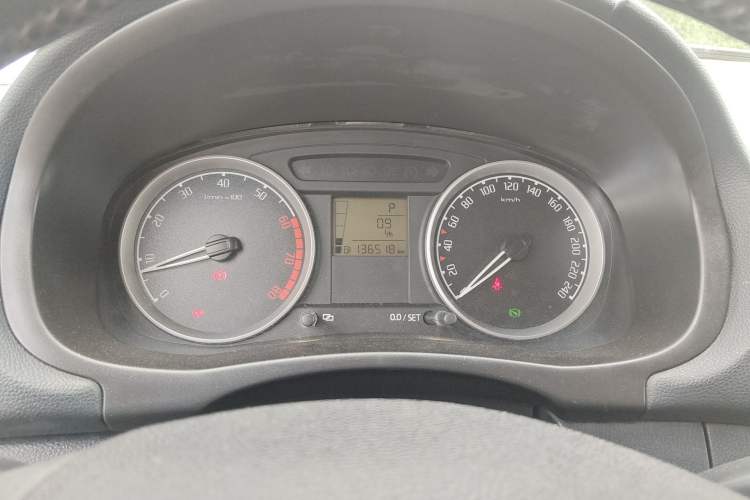 Used Skoda Fabia 2011 1.6L Automatic Cool Black Edition
