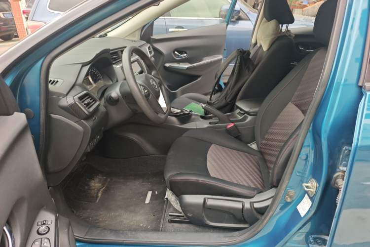 Used Nissan Lannia 2016 1.6L CVT Smart Cool Edition
