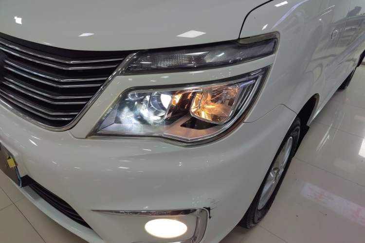 Used FORTHING Lingzhi 2018 M5L 1.6L 7-Seater Luxury Model
