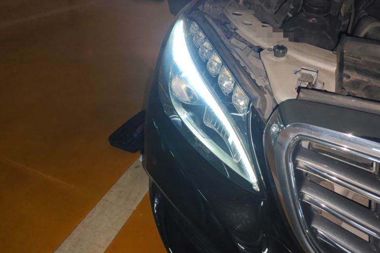 Used Mercedes-Benz C-Class 2017 Facelifted C 180 L Stylish Edition Right Front Headlight