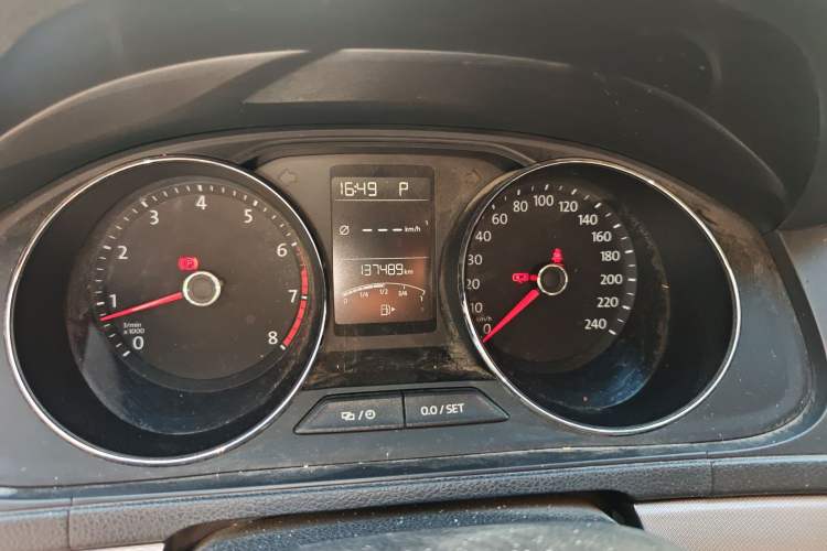 Used Volkswagen Gran Lavida 2017 180TSI DSG Comfort Edition Odometer Close Up