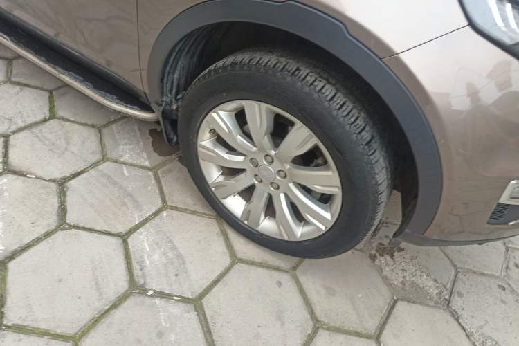 Used Land Rover Discovery Sport 2015 2.0T SE
