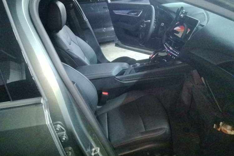 Used Cadillac CT5 2023 28T Luxury Edition (Standard Version) Right Front Seat