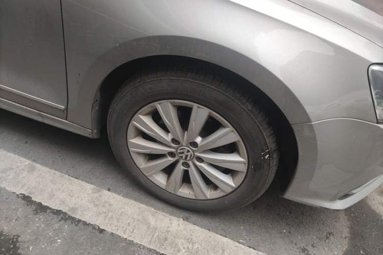 Used Volkswagen Sagitar 2015 1.6L Manual Comfort Model