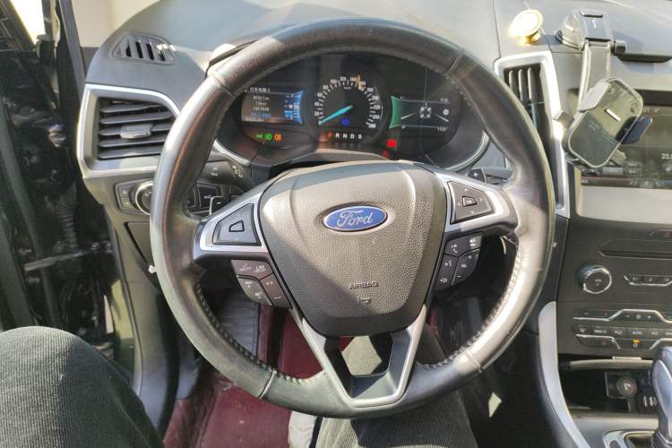 Used Ford Edge 2015 2.0T GTDi 4x4 High-Grade Model