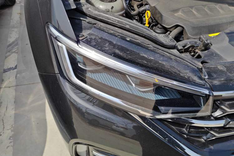 Used Volkswagen Tayron 2023 330TSI Two-Wheel-Drive R-Line High-Energy Version Right Front Headlight