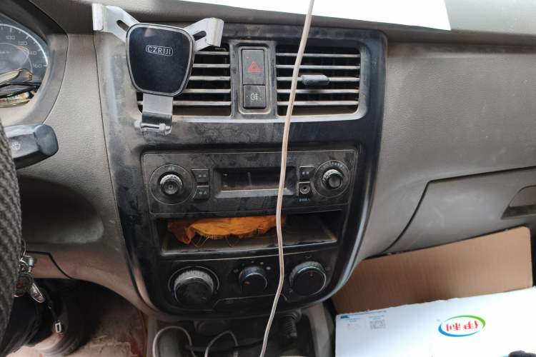 Used Wuling Rongguang V 2016 1.2L Practical Version
