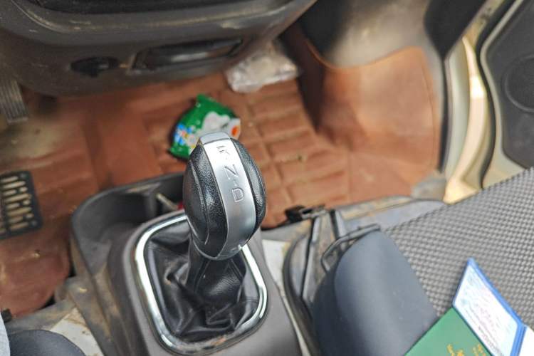 Used Dongfeng Yufeng Yufeng EM26 2023 Standard Edition 41.472 kWh Henan Lithium Power
