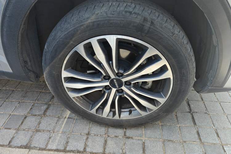Used Haval F7 2020 2.0T Two-Wheel Drive i-Active Right Front Wheel Hub