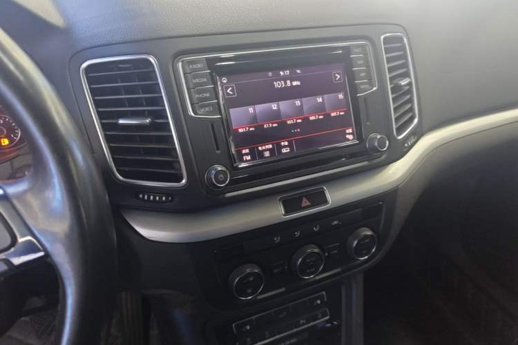 Used Volkswagen Sharan 2018 Revised Version 380TSI Comfort Edition 7-Seater
