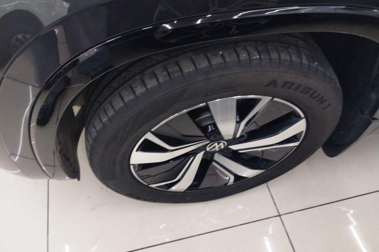 Used Volkswagen Tayron GTE Plug-in Hybrid 2022 1.4T Luxury Edition Left Front Wheel Hub