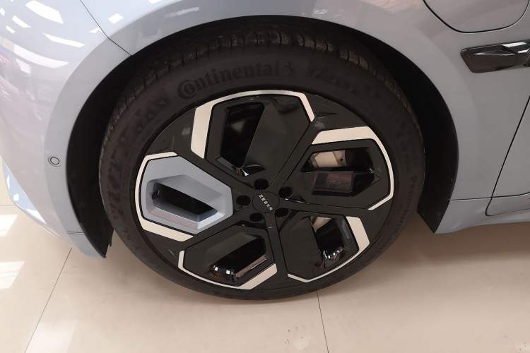 Used Zeekr 001 2021 Ultra-Long Range Dual-Motor YOU Version
