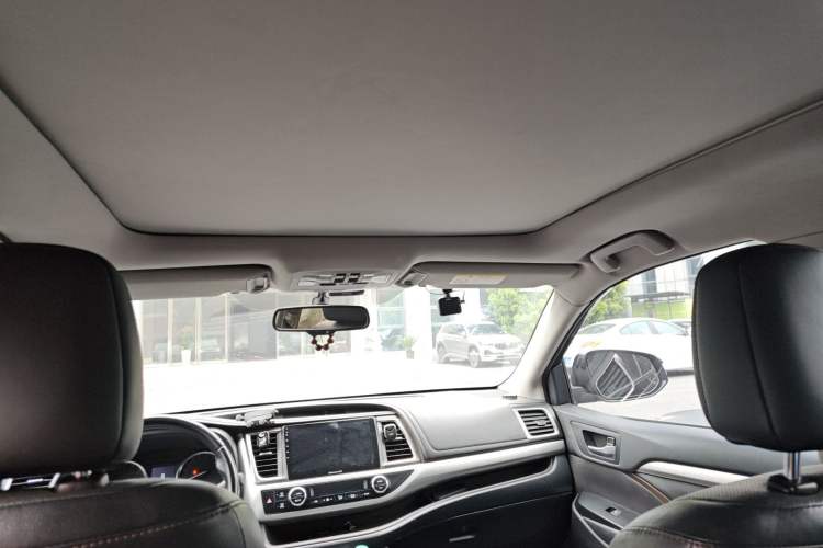 Used Toyota Highlander 2015 2.0T Four-Wheel Drive Luxury Edition 7-Seater Headliner