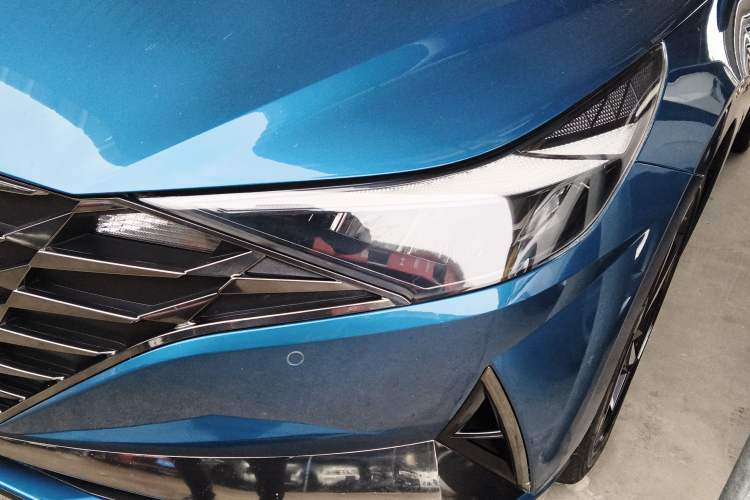 Used Hyundai Elantra 2021 1.5L CVT LUX Prestige Edition
