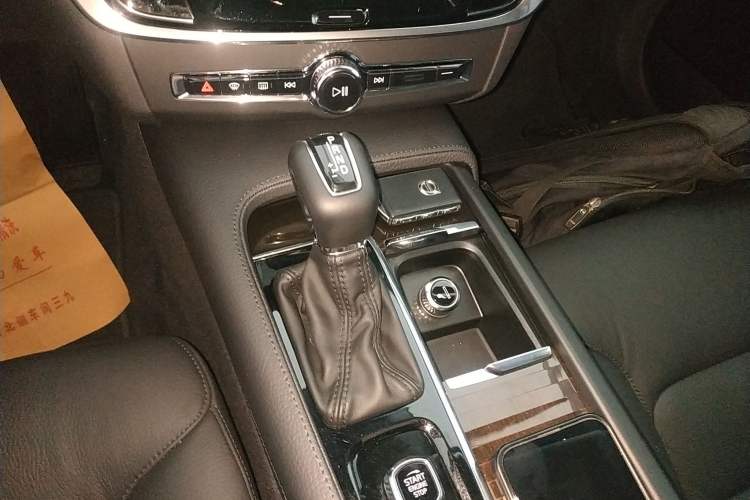 Used Volvo S90 2018 T4 Zhiyuan Edition
