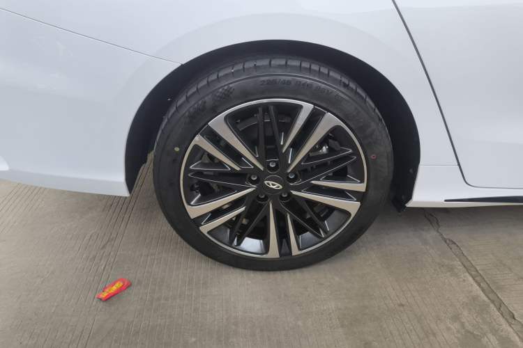 Used Chery Arrizo 8 2023 High-Performance Edition 2.0T DCT Powerfully Equipped