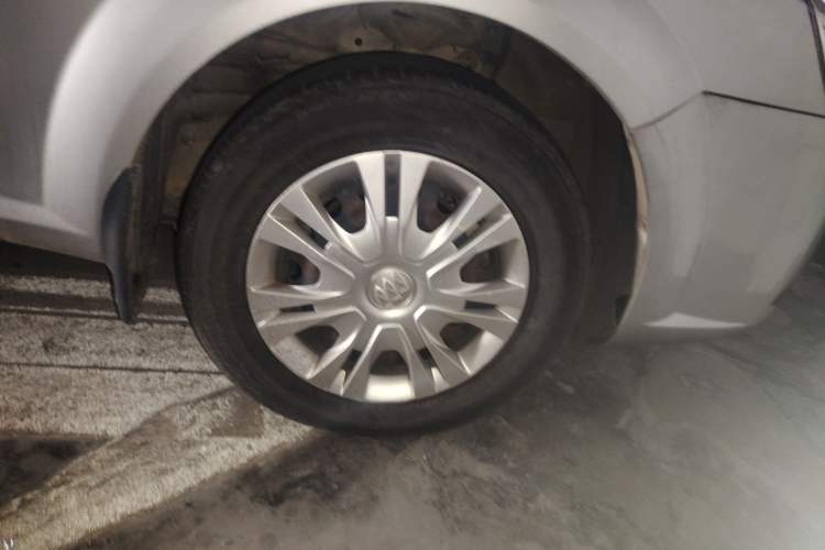 Used Buick Excelle 2013 1.5L Automatic Classic Model
