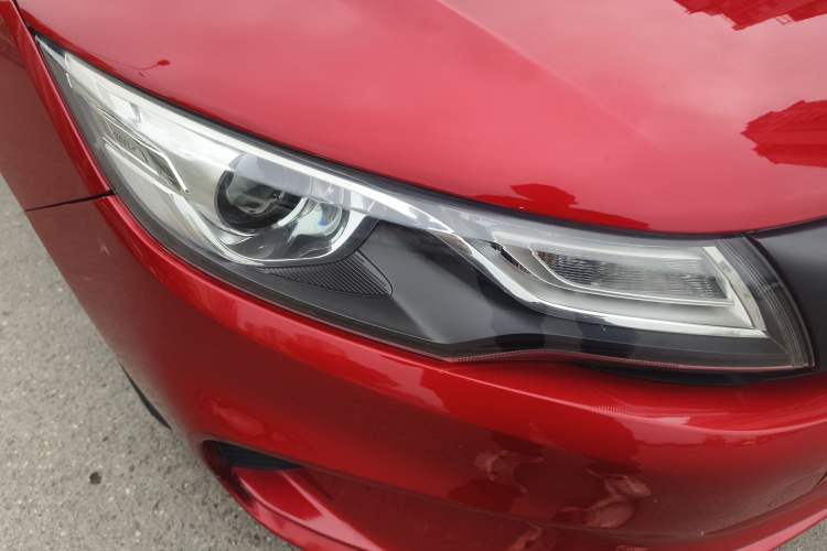 Used Geely Auto Emgrand GL 2018 1.4T Manual Elite Smart Connectivity Version Right Front Headlight