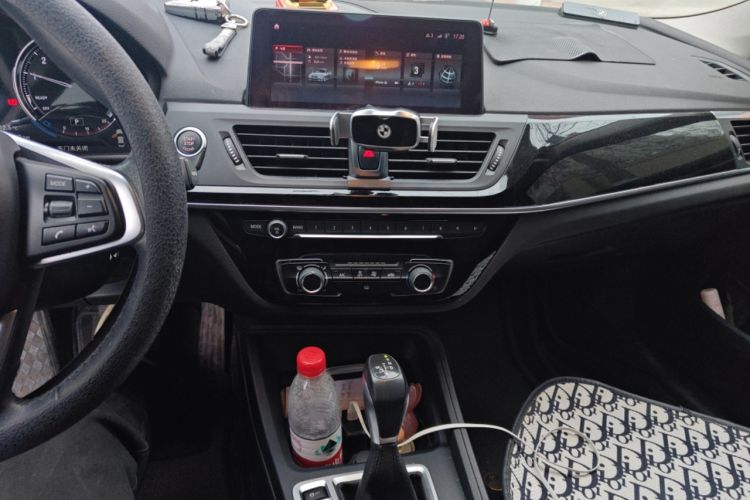 Used BMW 1 Series 2019 118i Fashion Model Audio And AC Panel