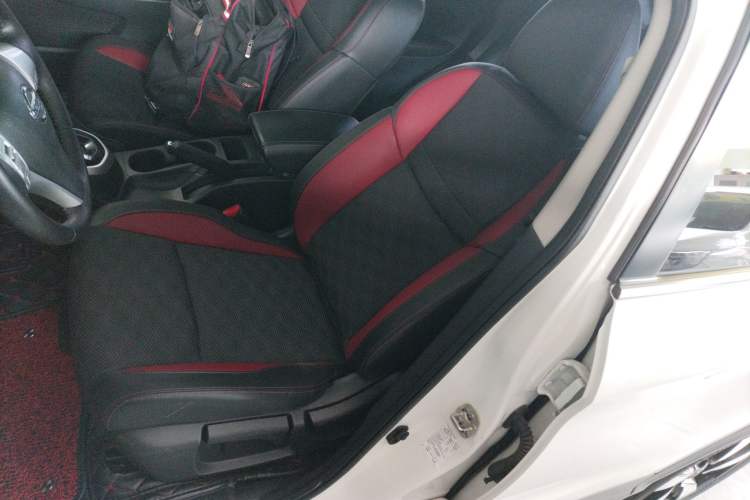 Used Nissan Qashqai 2017 2.0L CVT Smart Enjoyment Version China V Standard Left Front Seat