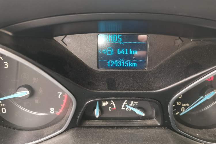 Used Ford Focus 2015 Sedan 1.6L Automatic Trend Model Odometer Close Up