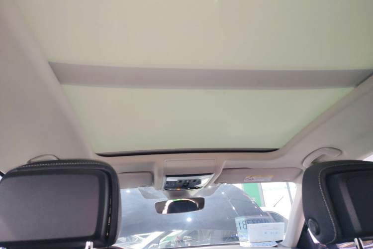 Used Volkswagen Passat 2022 330TSI Starry Luxury Edition Headliner