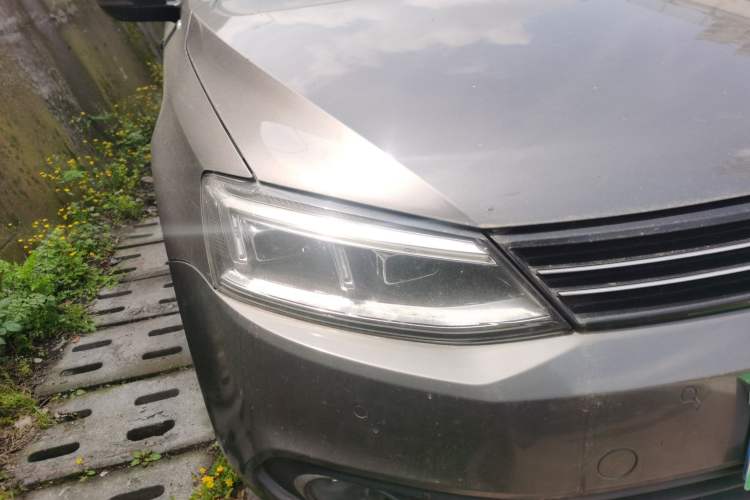 Used Volkswagen Sagitar 2012 1.4TSI Manual Luxury Model
