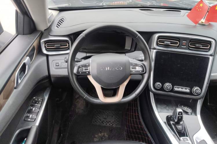 Used Lynk & Co 01 2017 2.0T Two-Wheel Drive Pro Edition Steering Wheel