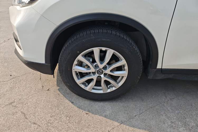 Used Nissan X-Trail 2023 Classic 2.0L Two-Wheel Drive Smart Connect Premium Edition
