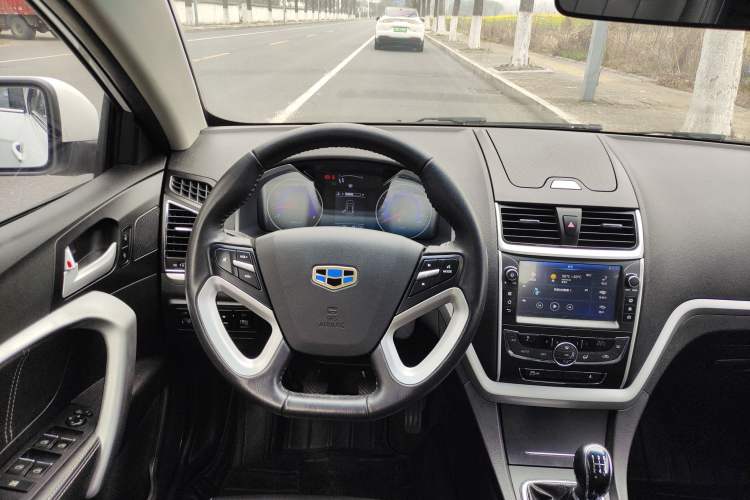 Used Geely Auto Emgrand 2016 Sedan 1.5L Manual Upward Edition
