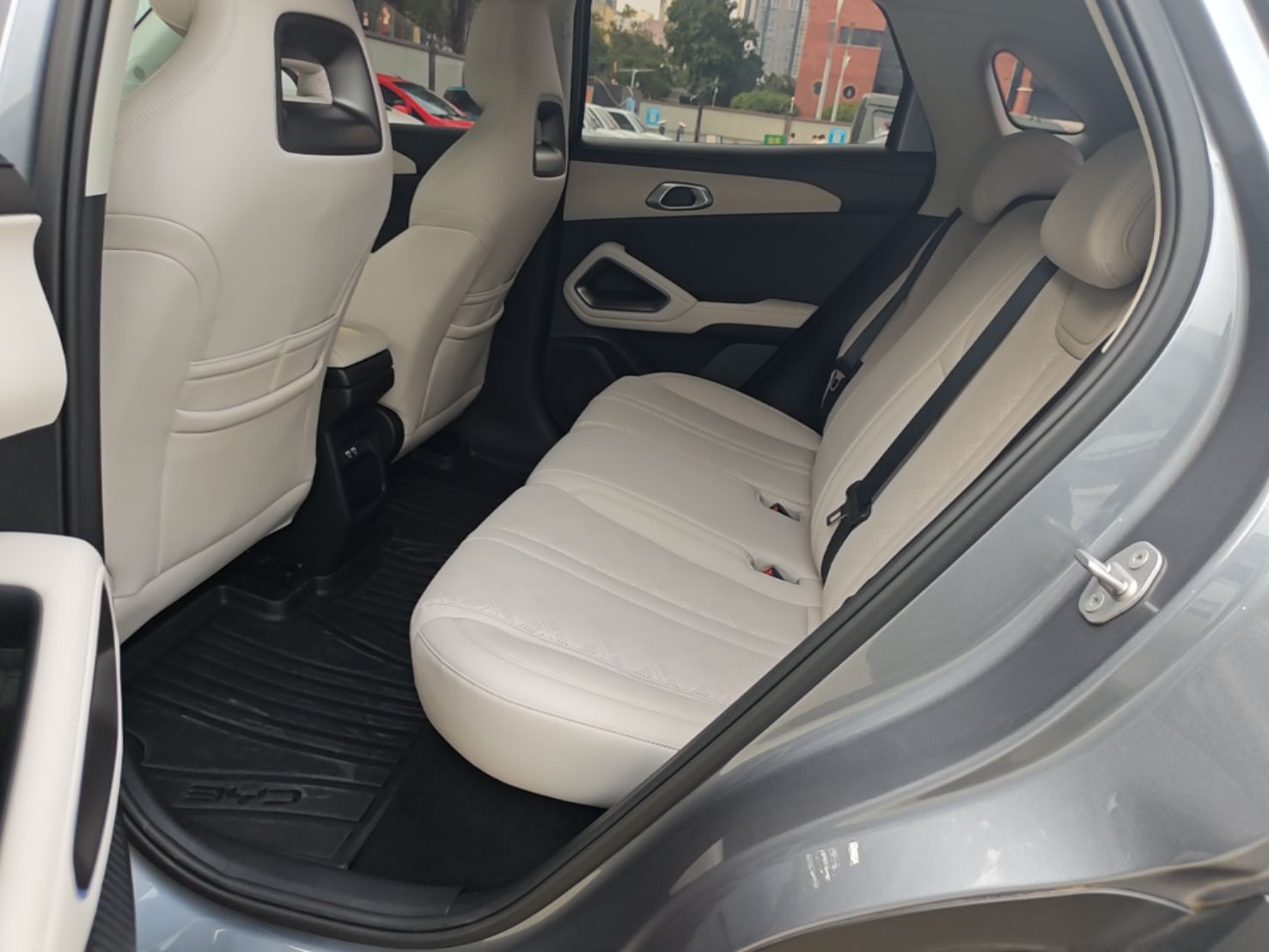 BYD Yuan UP 2024 401 km Active Version — снимка 20