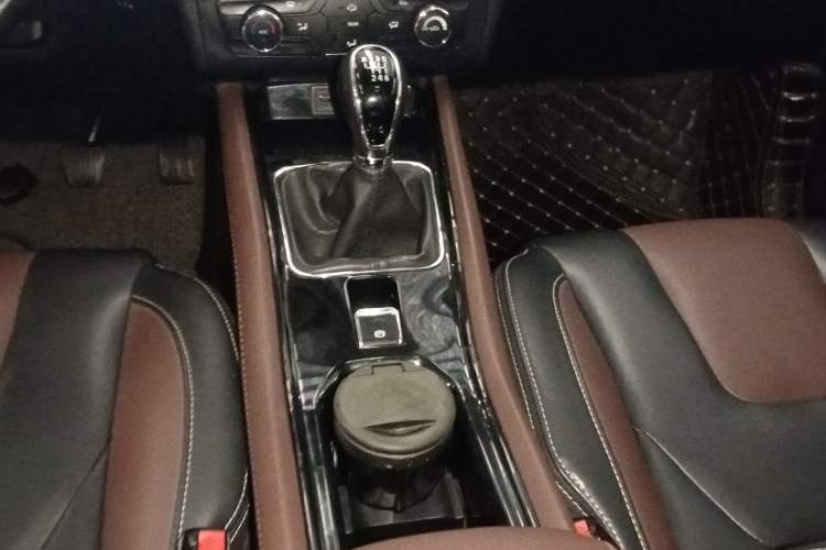 Used Dongfeng Fengon 580 2017 1.5T Manual Luxury Model