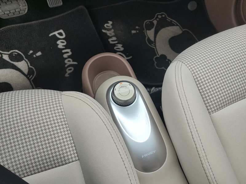 Used Wuling Hongguang MINIEV 2025 Four-Door Version Advanced Edition — 13