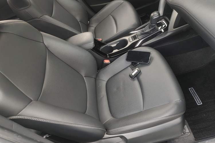 Used Toyota Corolla Cross 2022 2.0L Flagship Edition Right Front Seat