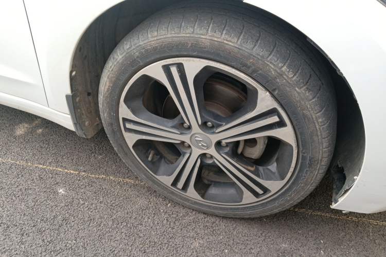 Used Hyundai Elantra (6th Generation / Lingdong) 2018 1.4T Dual-Clutch Xuan Dong · Dynamic Edition Right Front Wheel Hub