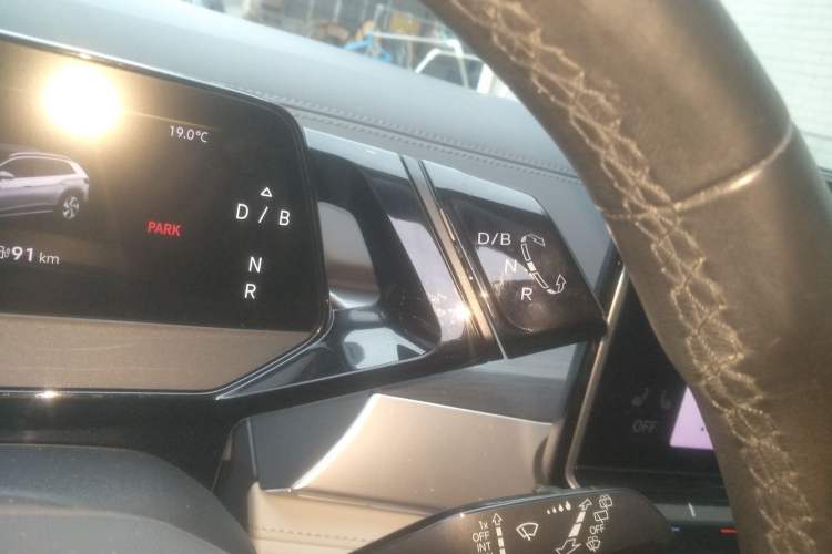 Used Volkswagen ID.6 CROZZ 2021 Long-Range PURE+ Edition