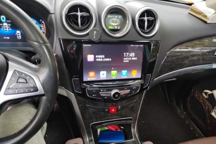 Used BYD Tang New Energy 2017 2.0T All-Wheel Drive Hyatt Model Audio And AC Panel