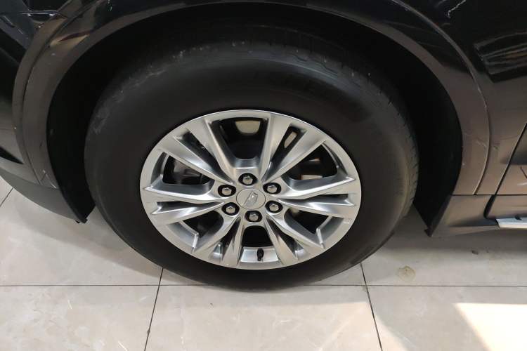 Used Cadillac XT5 2023 2.0T Two-Wheel-Drive Fashion Edition
