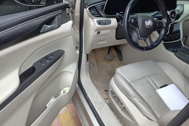 Used Buick GL8 2020 ES Land Cruiser 653T Comfort Edition Driver Seat