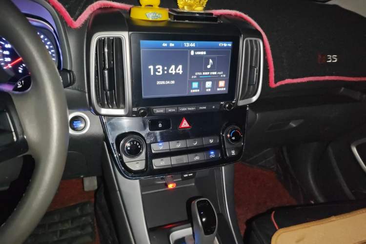 Used Hyundai ix35 2019 2.0L Automatic 2WD Zhiyong·Changxiang Edition China V Standard Audio And AC Panel