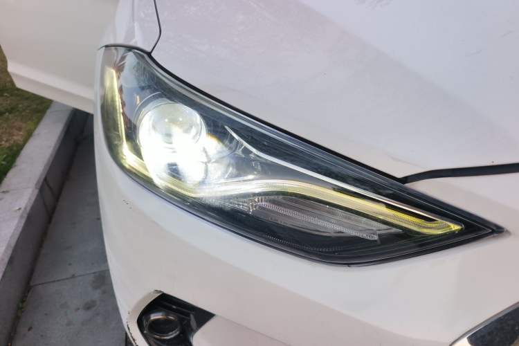 Used Hyundai Elantra (6th Generation / Lingdong) 2019 1.4T Dual-Clutch Xuan Dong · Dynamic Model Right Front Headlight