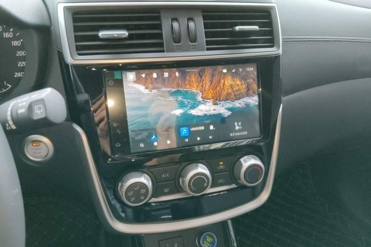 Used Nissan Tiida 2023 1.6L CVT Smart Drive Version Audio And AC Panel