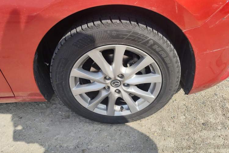 Used Mazda Atenza 2015 2.0L Blue Sky Luxury Edition Right Front Wheel Hub