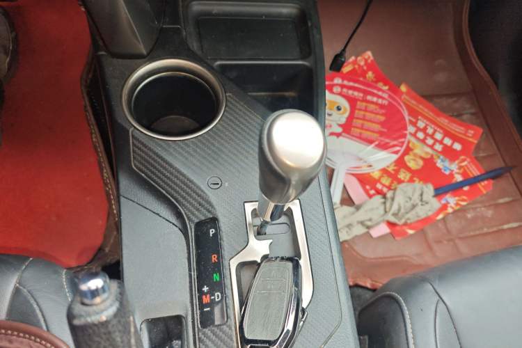 Used Toyota RAV4 2013 2.0L CVT Four-Wheel Drive New Edition