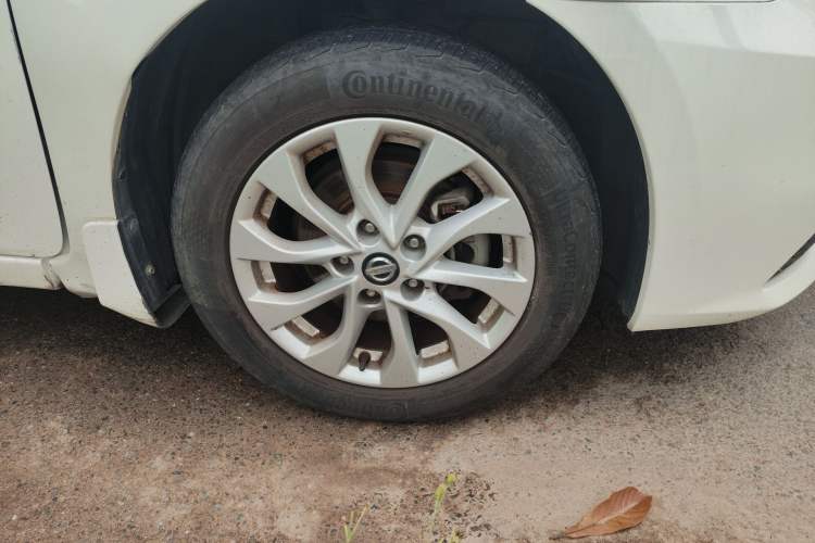 Used Nissan Sylphy 2016 1.6 XL CVT Luxury Edition Right Front Wheel Hub