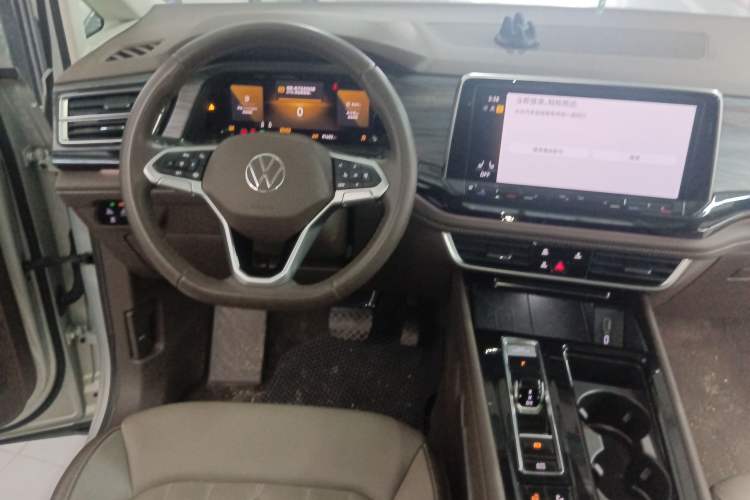 Used Volkswagen Viloran 2024 330TSI Luxury Edition