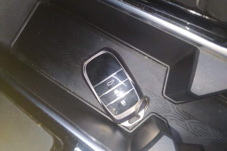 Used Toyota Camry 2024 Dual-Motor 2.0 HE Elite Edition