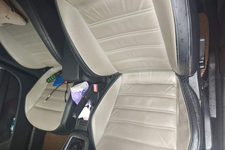 Used Volkswagen Cross Lavida 2014 1.4TSI DSG